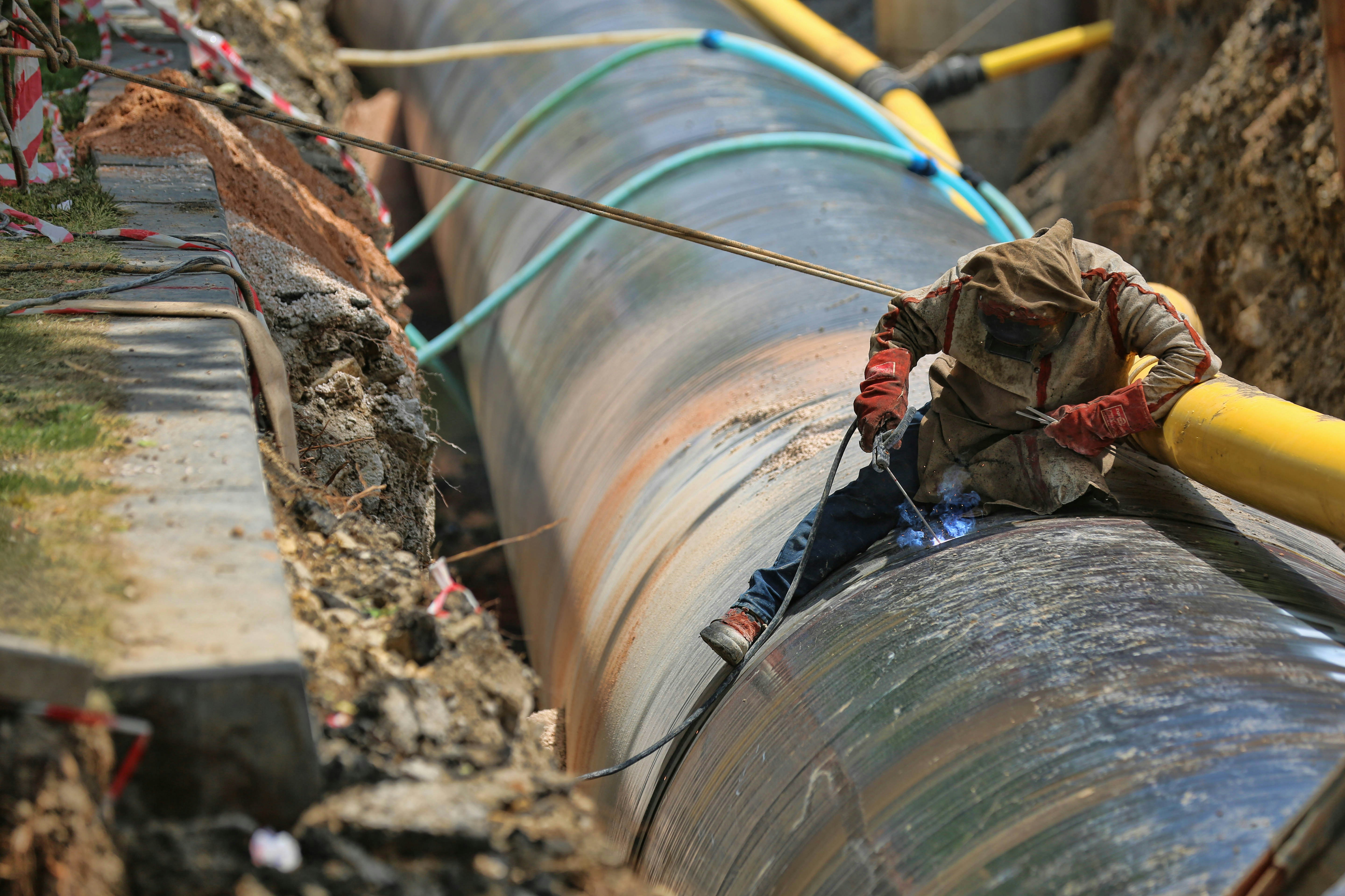 Pipeline maintenance